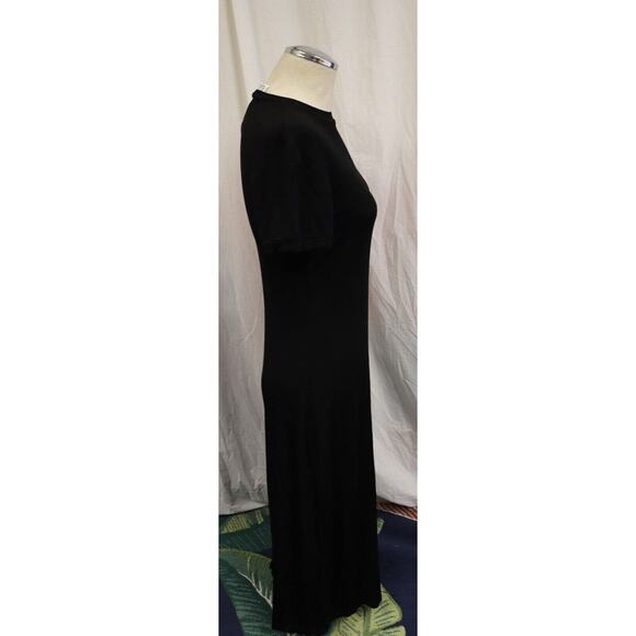 Marian & Maral Knee Length Body Con Fit and Flare Size Medium Short Sleeve (H) - Picture 2 of 7
